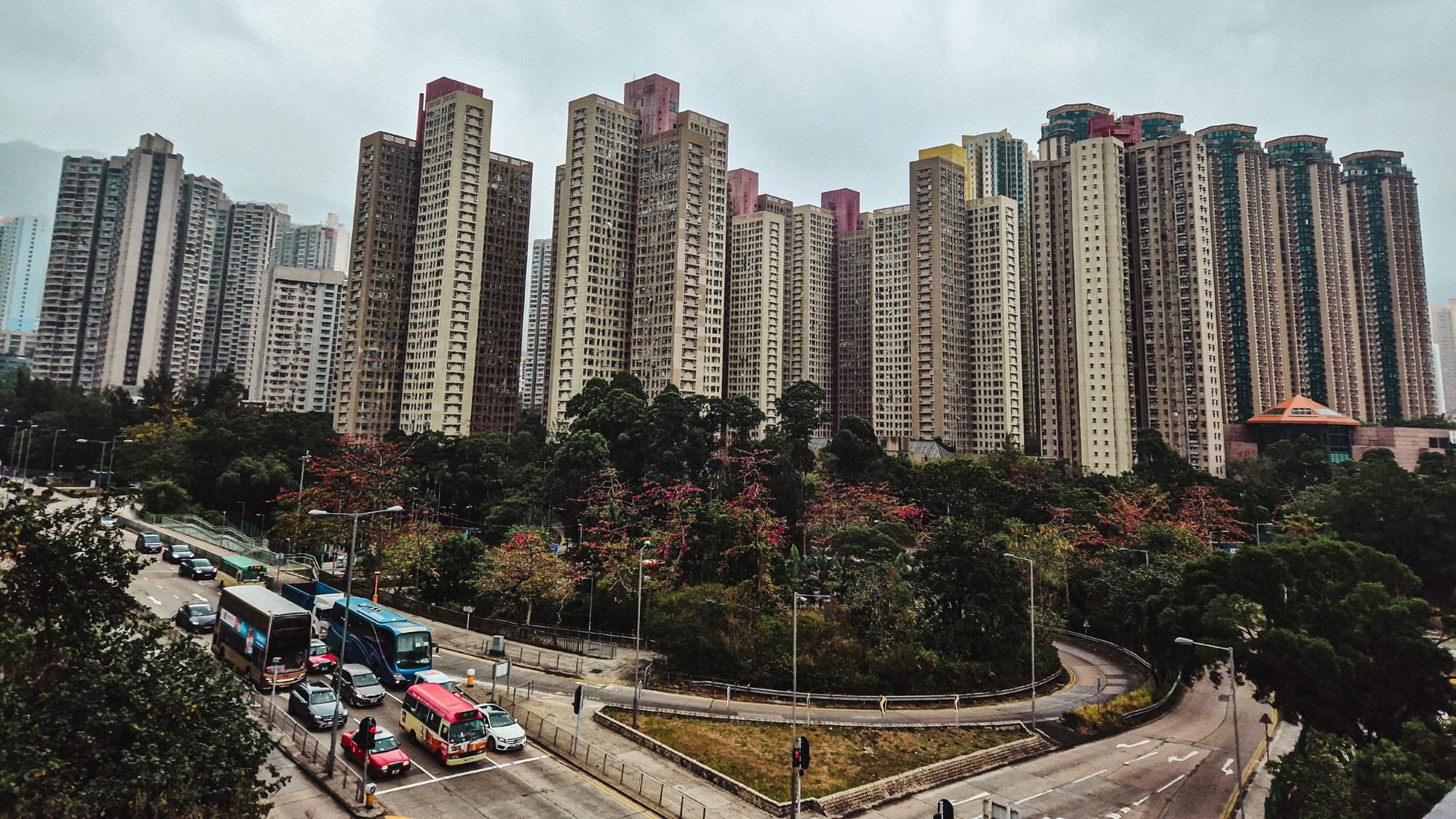 Hongkong-skyline med høyblokker