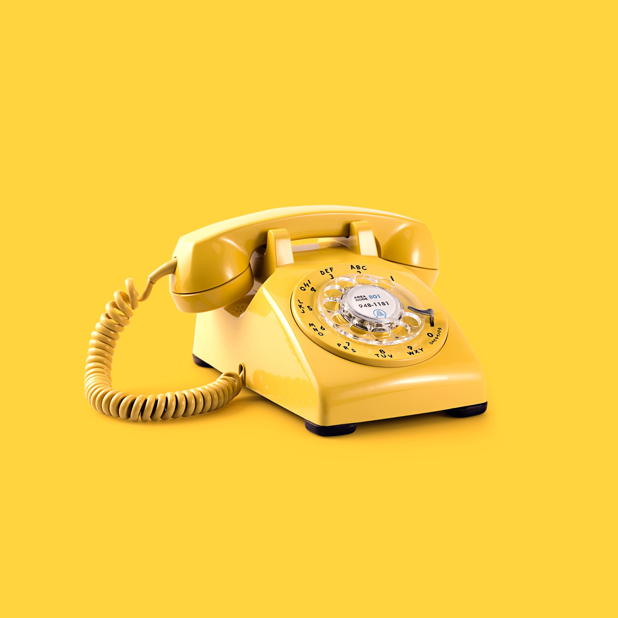 Gul, gammeldags telefon