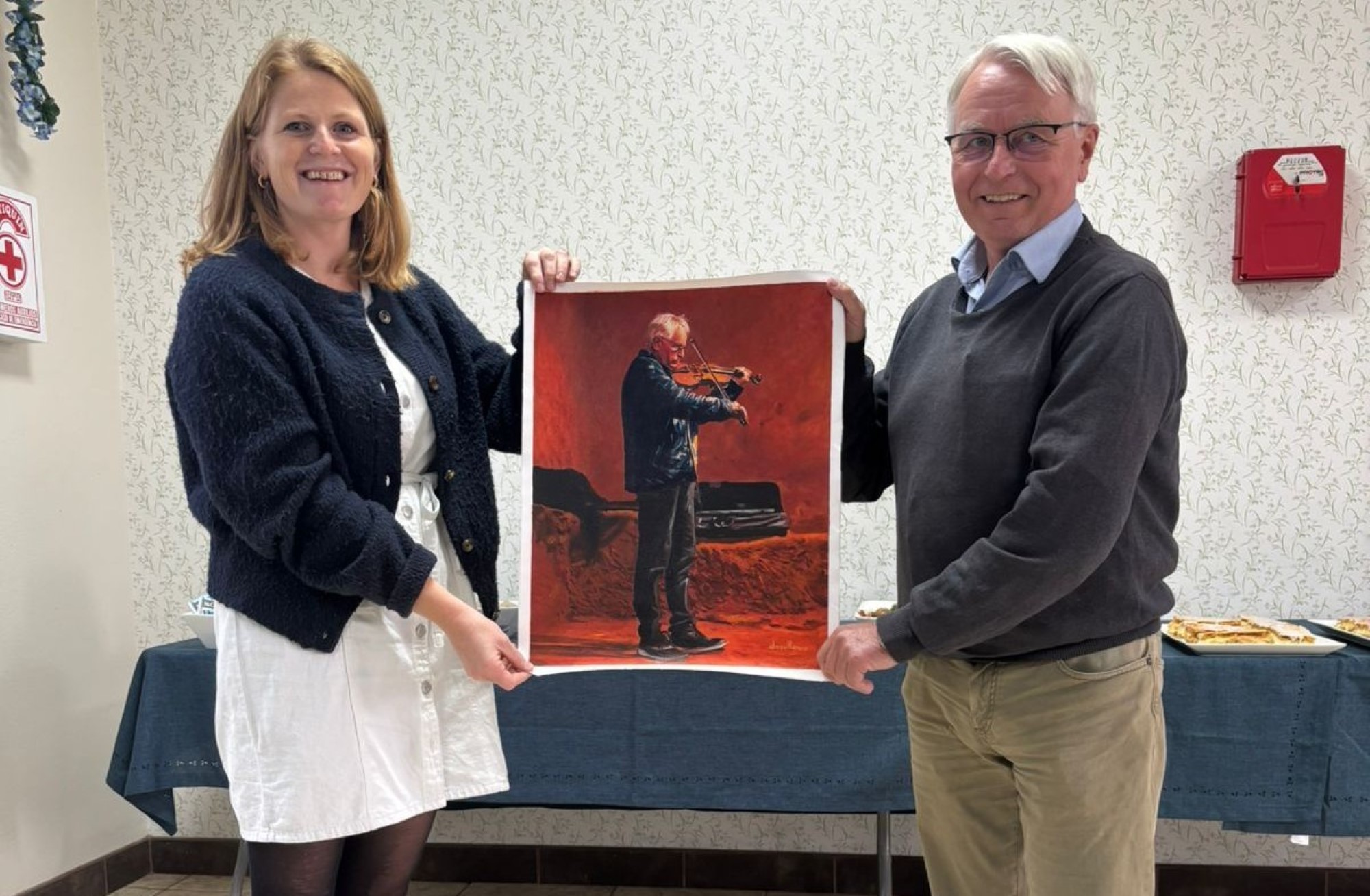 Marianne og Malvin med maleriet