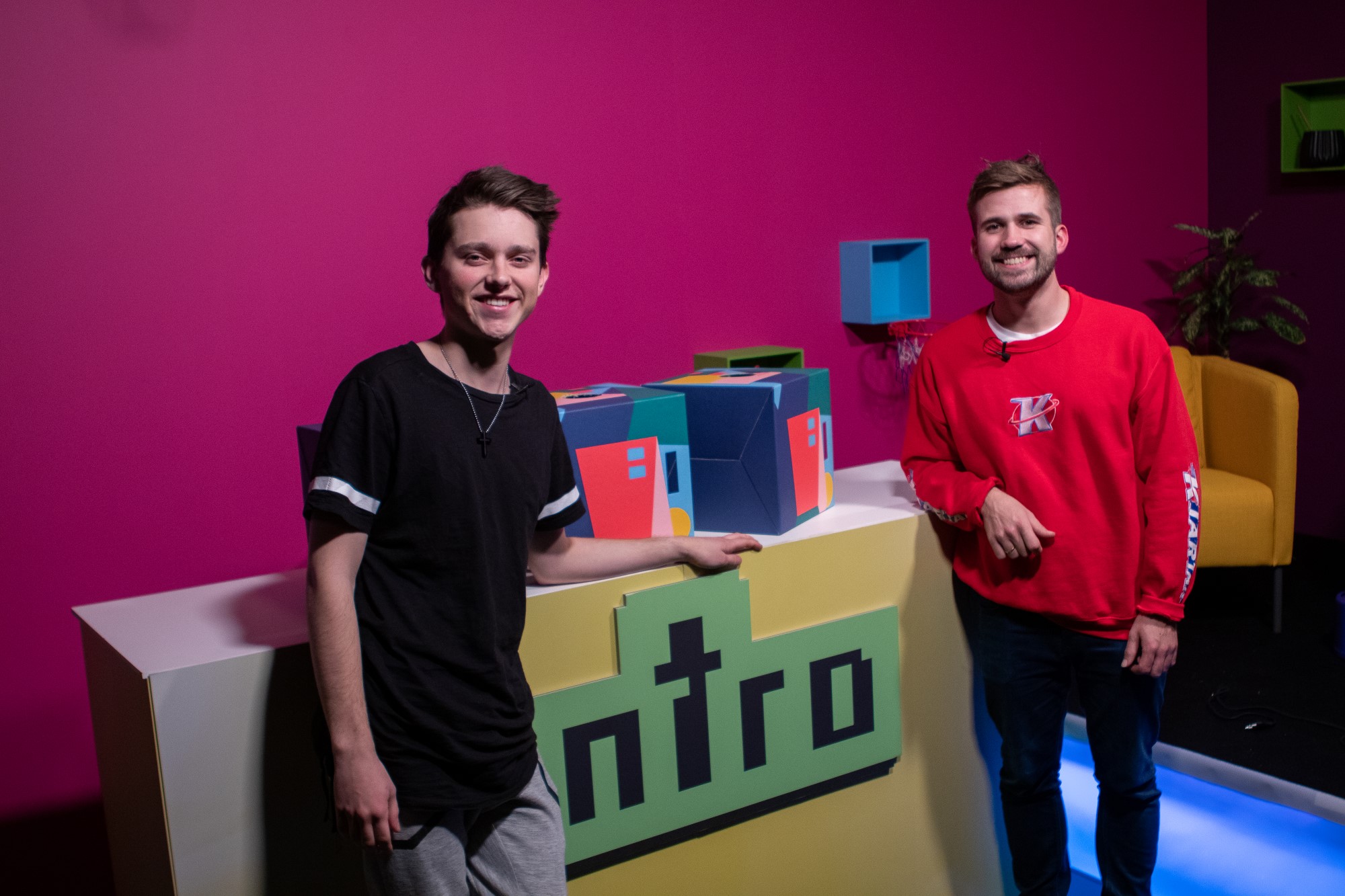 Håkon og Vegard leder Intro