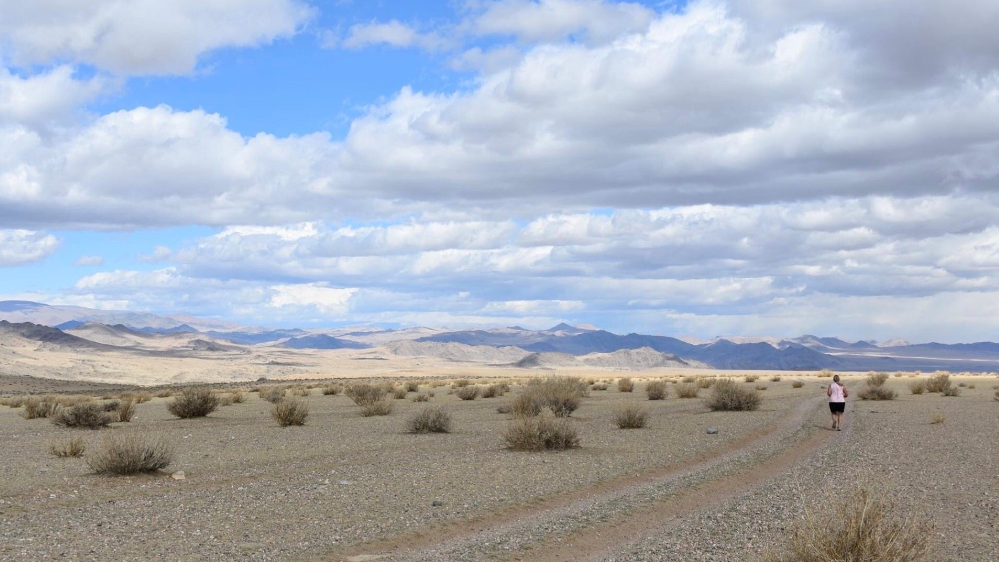 Den underskønne natur i Mongolia var baggrundsscenen for løbet