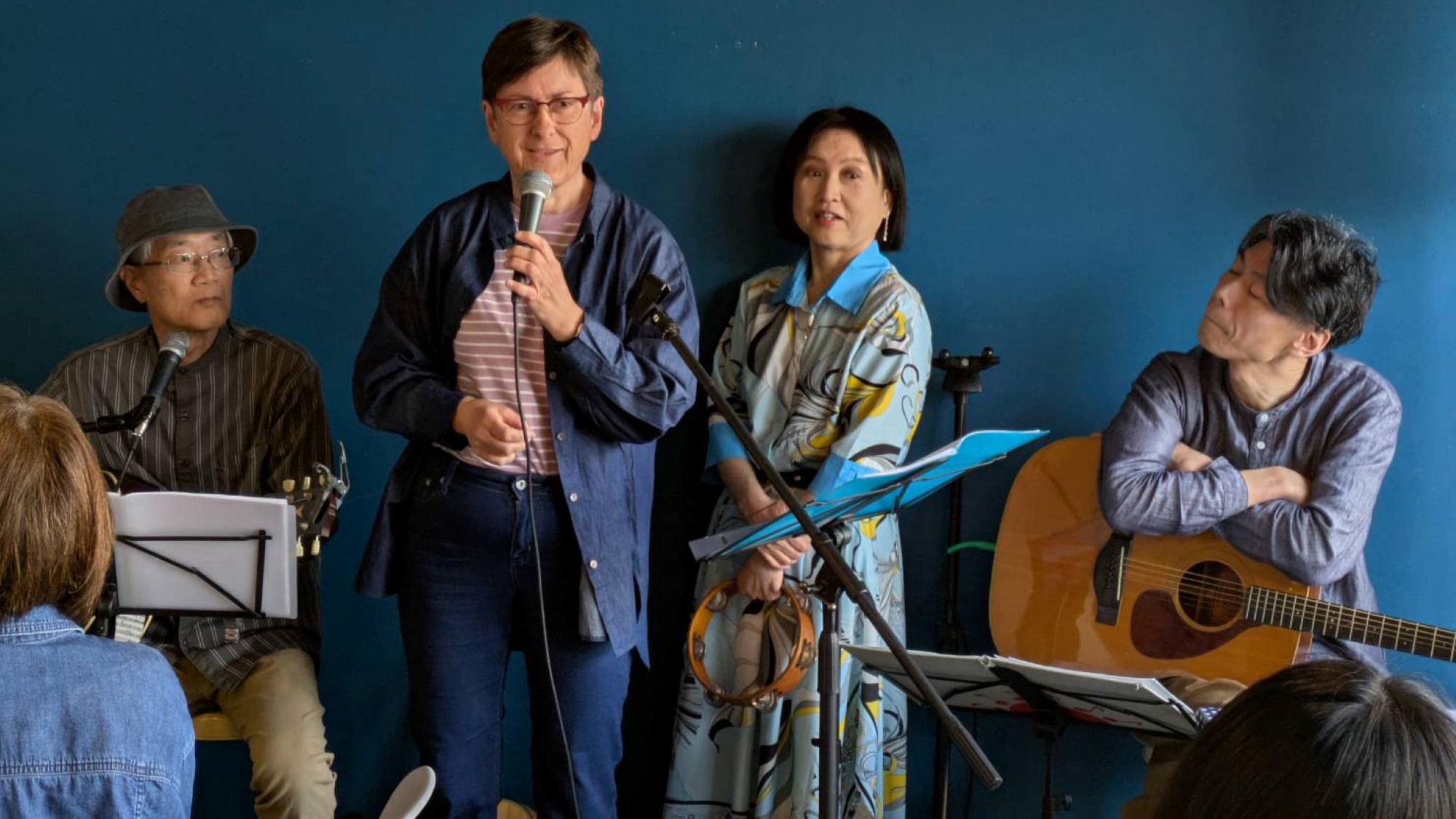 Inger Valbø synger sammen med japanske musikere