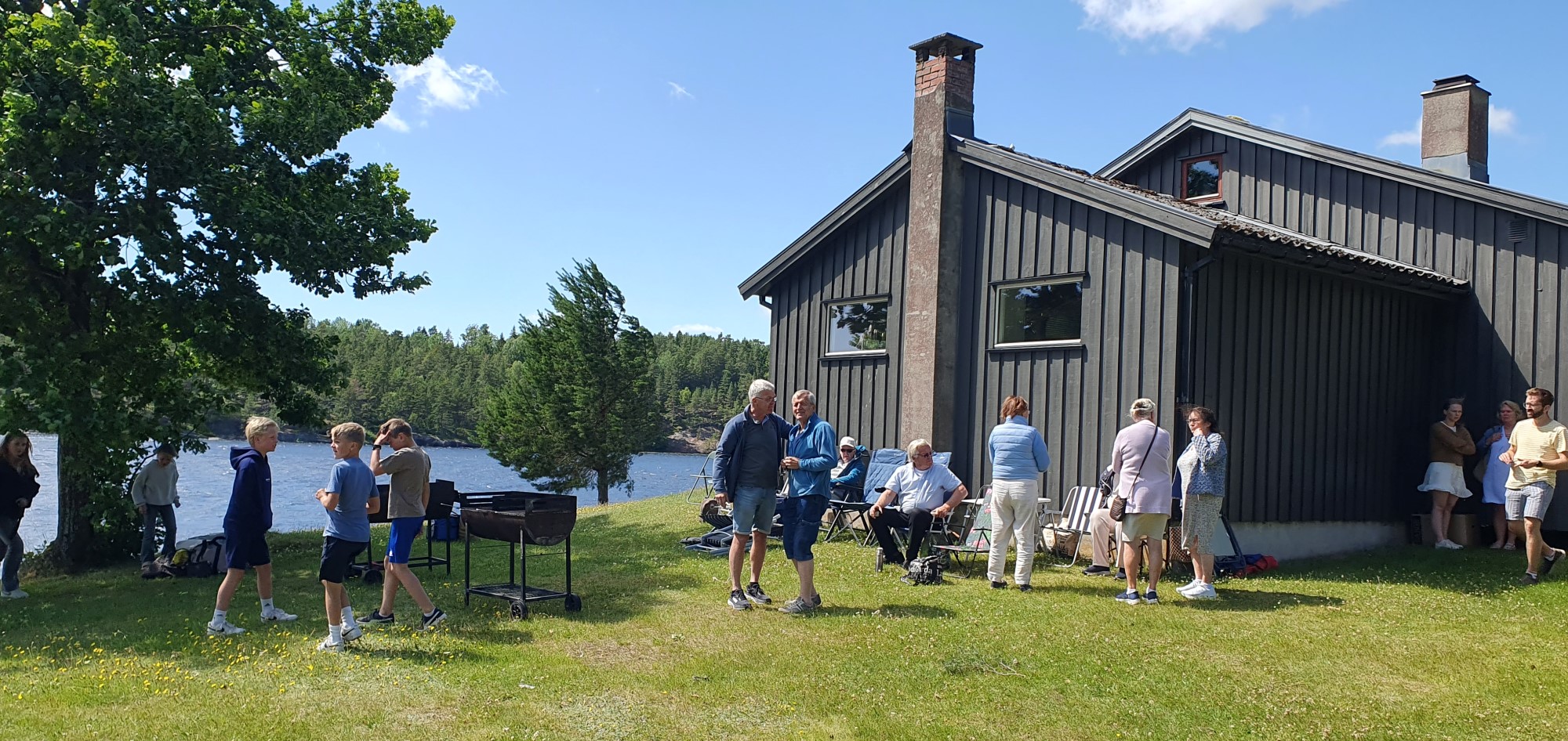 Skien misjonsforening samlet store og små til forsamlingstur i slutten av juni.