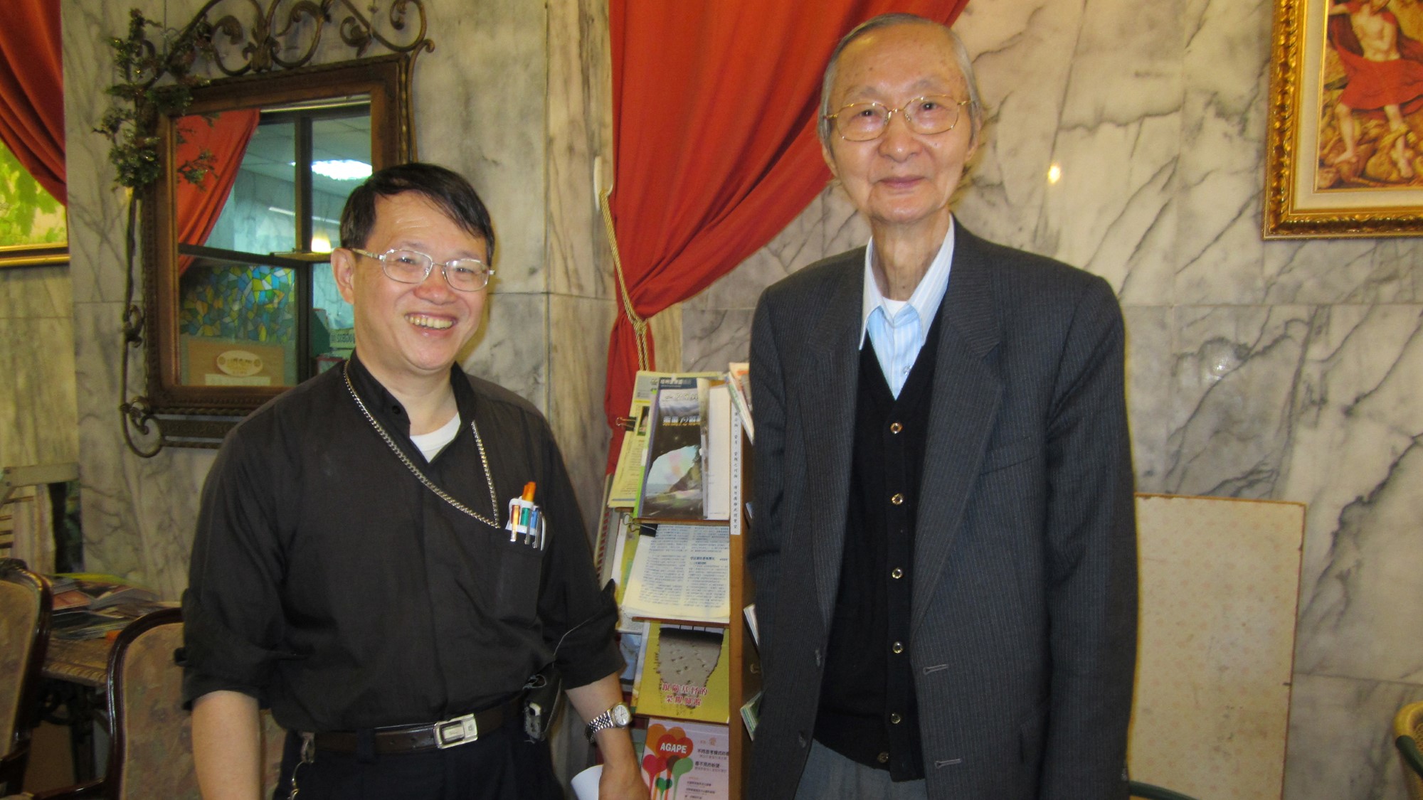 Pastor Du Sheng En + pastor Chang Li. Des-11.